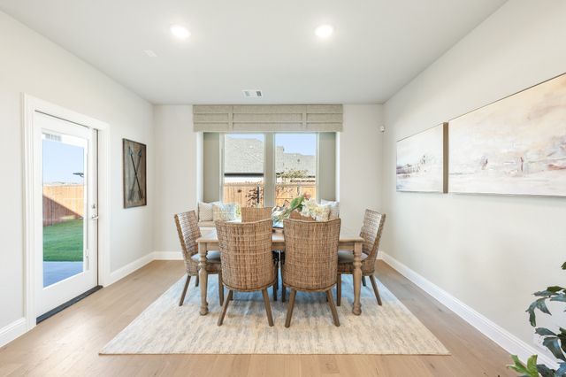 817 Rusty Run Drive, Midlothian, TX 76065