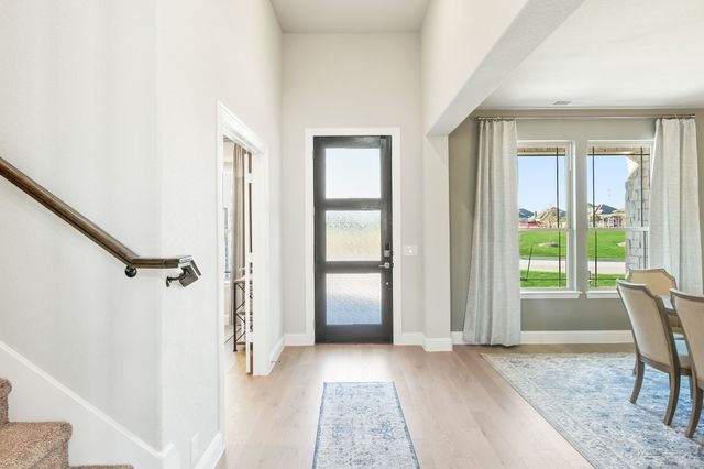 817 Rusty Run Drive, Midlothian, TX 76065