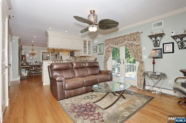 33 Randolph Street, Park Ridge, NJ 07656