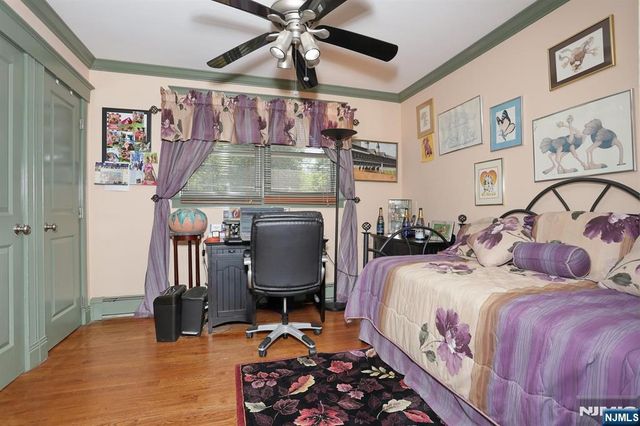 33 Randolph Street, Park Ridge, NJ 07656