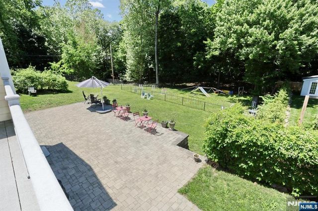 33 Randolph Street, Park Ridge, NJ 07656