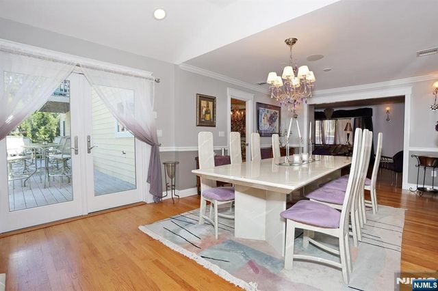 33 Randolph Street, Park Ridge, NJ 07656
