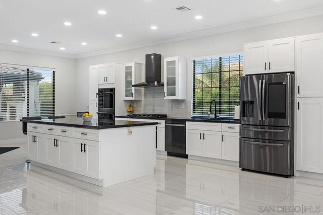 26 Cedar Vale Way, Fallbrook, CA 92028