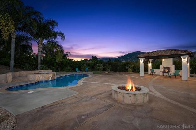 26 Cedar Vale Way, Fallbrook, CA 92028