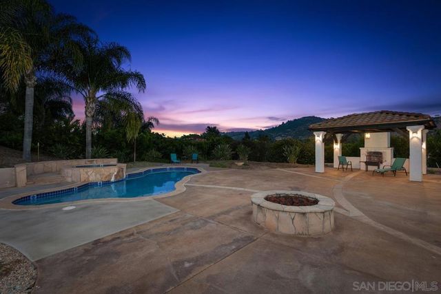 26 Cedar Vale Way, Fallbrook, CA 92028