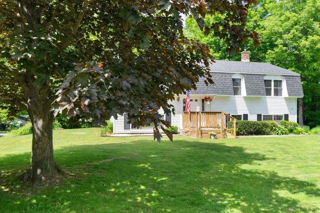 15 Lawton Drive, Brattleboro, VT 05301
