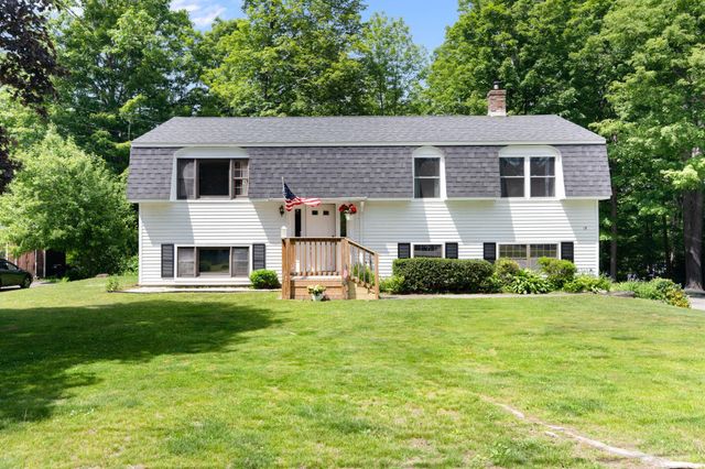 15 Lawton Drive, Brattleboro, VT 05301