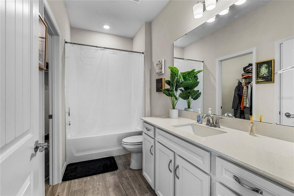 Image 7 of property listing at 9622 PASSIAC PARKWAY, Orlando, FL 32829