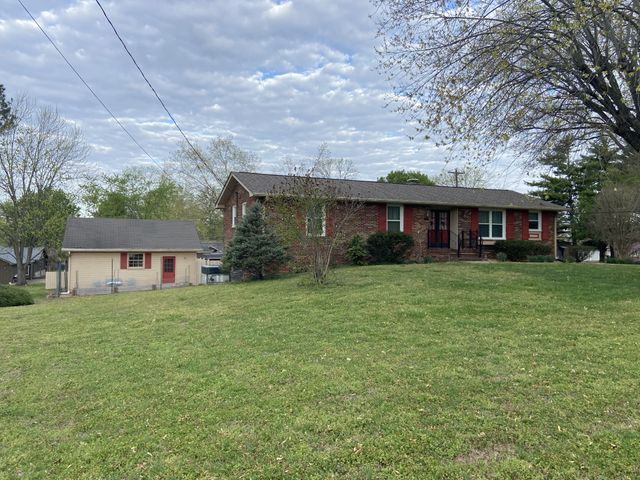 288 Indian Lake Rd, Hendersonville, TN 37075