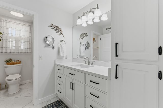 288 Indian Lake Rd, Hendersonville, TN 37075