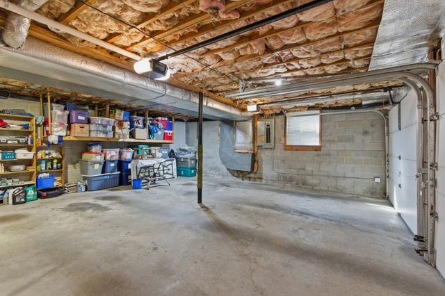 288 Indian Lake Rd, Hendersonville, TN 37075