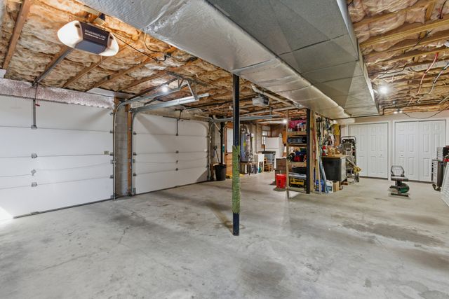 288 Indian Lake Rd, Hendersonville, TN 37075