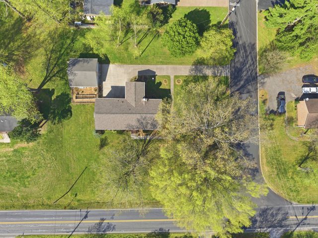 288 Indian Lake Rd, Hendersonville, TN 37075