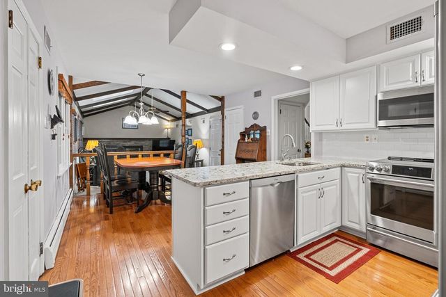 884 TENNIS AVE, Ambler, PA 19002