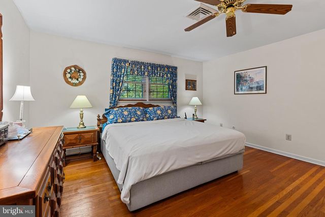 884 TENNIS AVE, Ambler, PA 19002