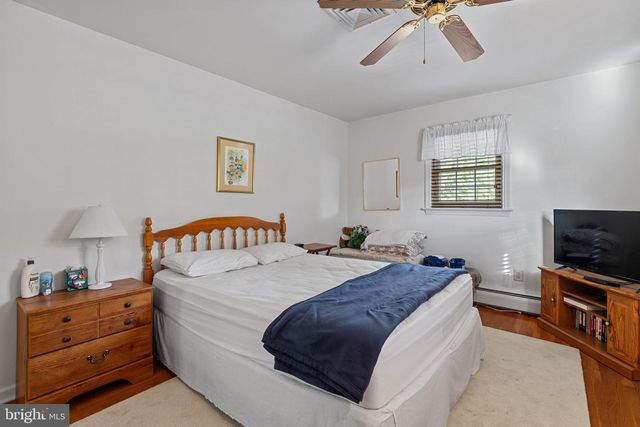 884 TENNIS AVE, Ambler, PA 19002