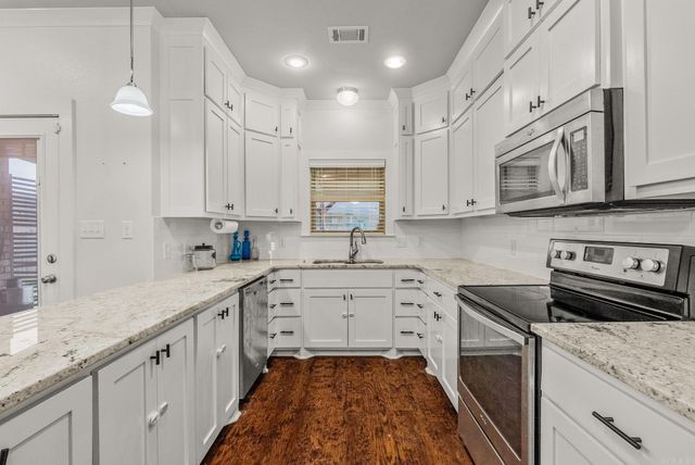 16 Cobalt, Greenbrier, AR 72058