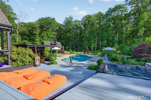 23 Welsch Farms Road, Killingworth, CT 06419