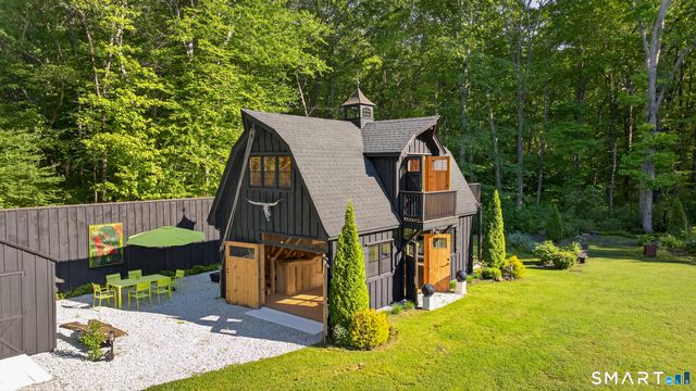23 Welsch Farms Road, Killingworth, CT 06419