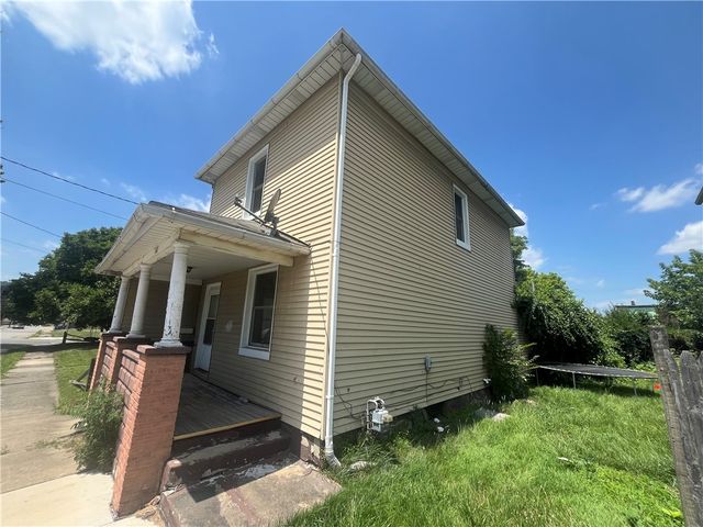 107 E Home St, New Castle, PA 16101