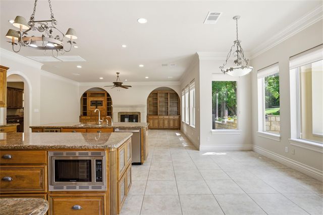 4626 High Gate DR, Austin, TX 78730