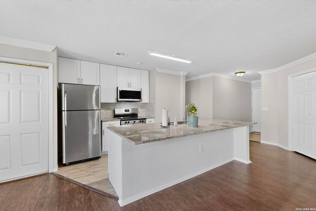 7219 Spring Drops, San Antonio, TX 78249