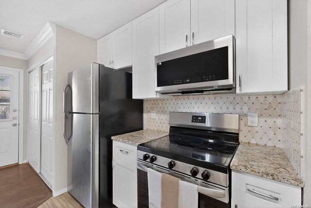 7219 Spring Drops, San Antonio, TX 78249