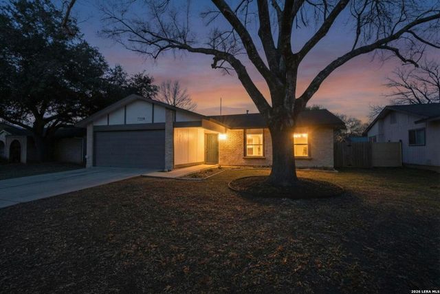 7219 Spring Drops, San Antonio, TX 78249