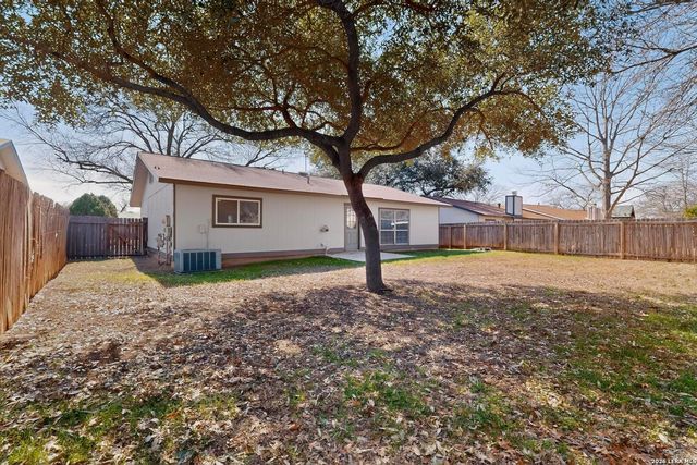 7219 Spring Drops, San Antonio, TX 78249