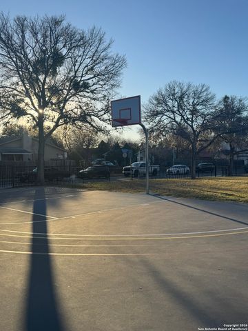 7219 Spring Drops, San Antonio, TX 78249