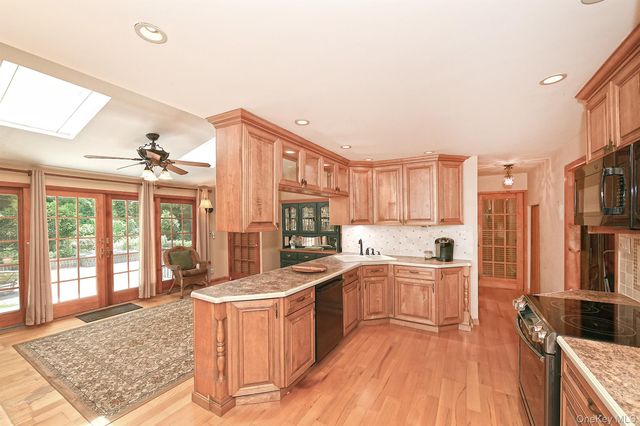 18 Homeland Drive, Huntington, NY 11743