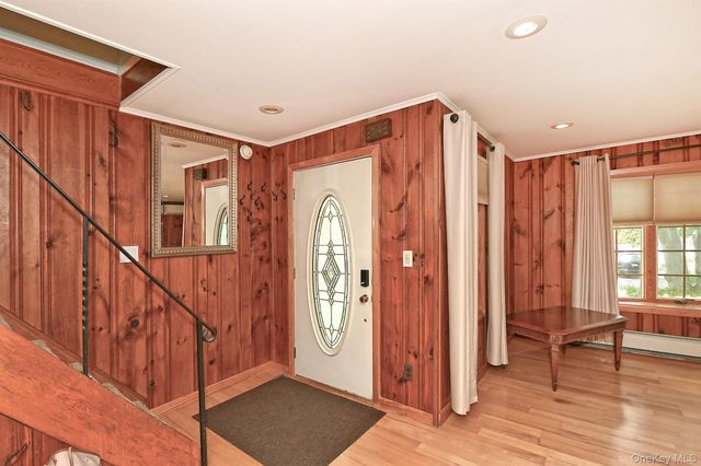 18 Homeland Drive, Huntington, NY 11743