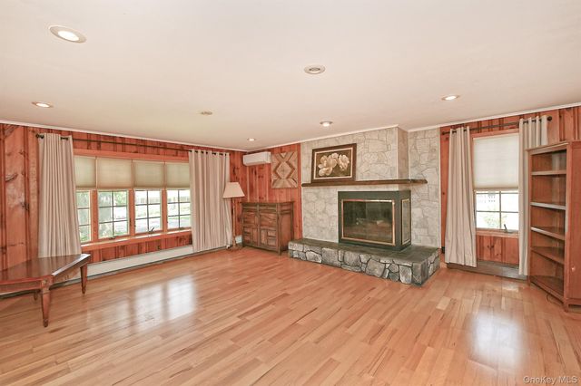 18 Homeland Drive, Huntington, NY 11743