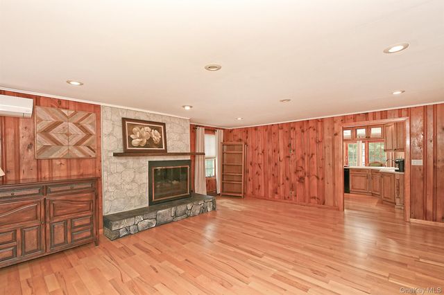 18 Homeland Drive, Huntington, NY 11743