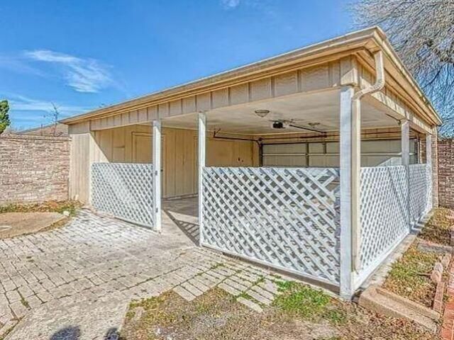 3610 Vineyard Drive, Houston, TX 77082