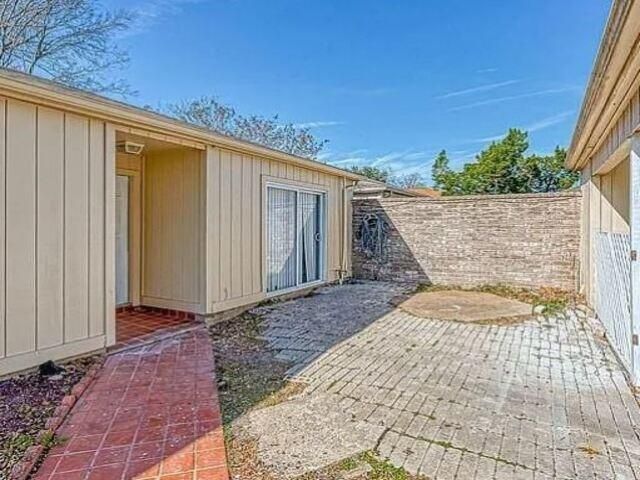 3610 Vineyard Drive, Houston, TX 77082