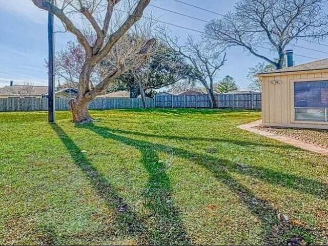 3610 Vineyard Drive, Houston, TX 77082