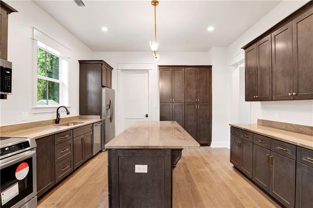 1105 Marine Street, Mobile, AL 36605