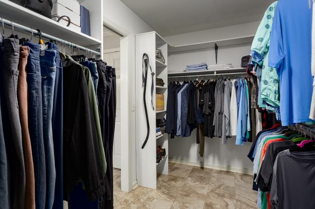 202 Woodfield Ct, Florence, AL 35630