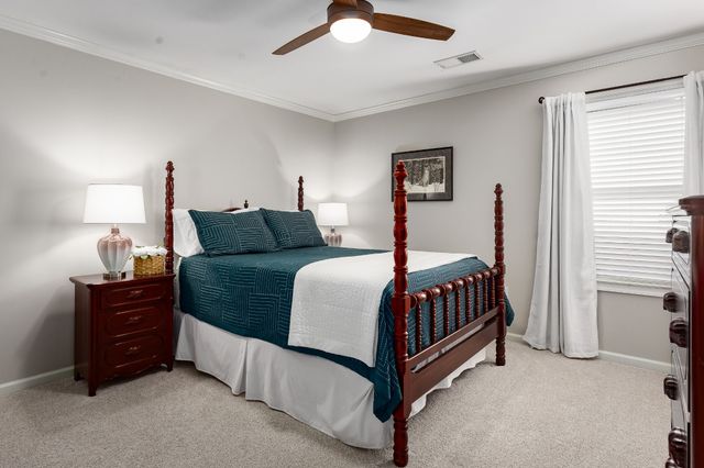 202 Woodfield Ct, Florence, AL 35630