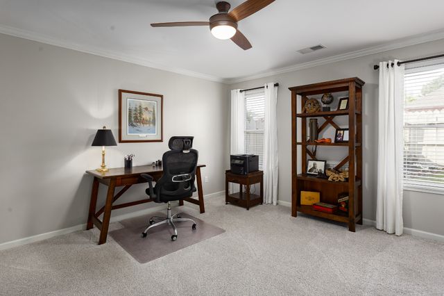 202 Woodfield Ct, Florence, AL 35630