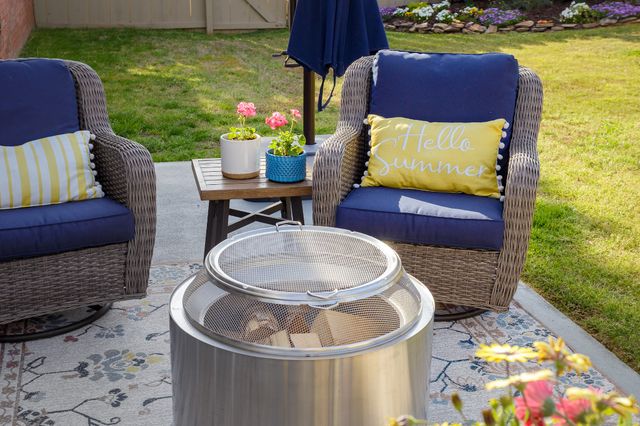 202 Woodfield Ct, Florence, AL 35630