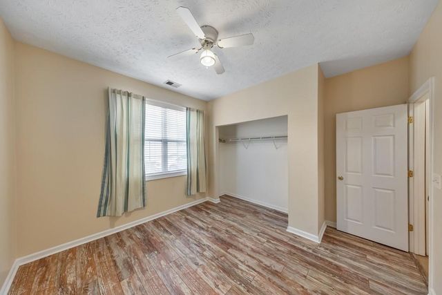 227 Windcroft NW Circle, Acworth, GA 30101