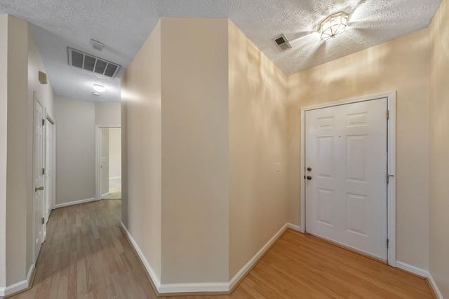 227 Windcroft NW Circle, Acworth, GA 30101