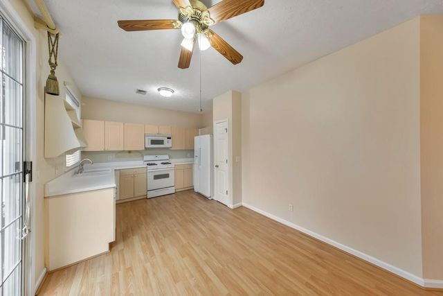 227 Windcroft NW Circle, Acworth, GA 30101