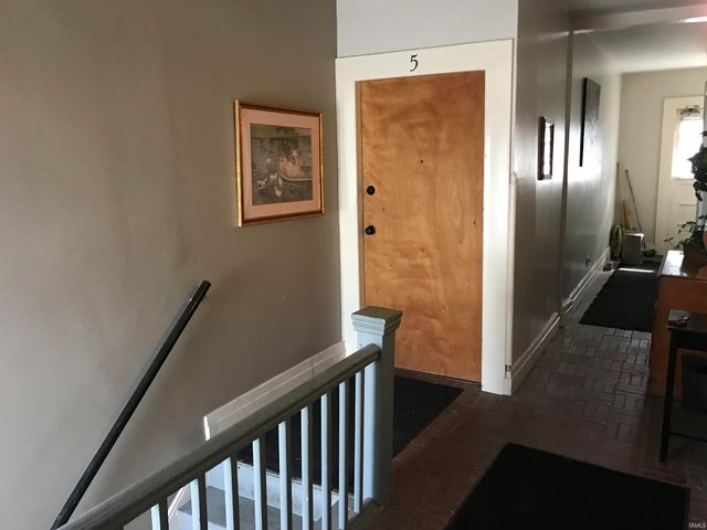 517 519 521 523 525 Lww Street, Mishawaka, IN 46544