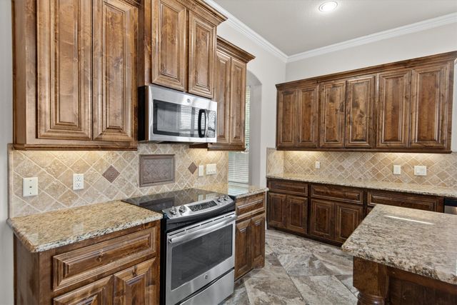 114 Thoroughbred Street, Waxahachie, TX 75165