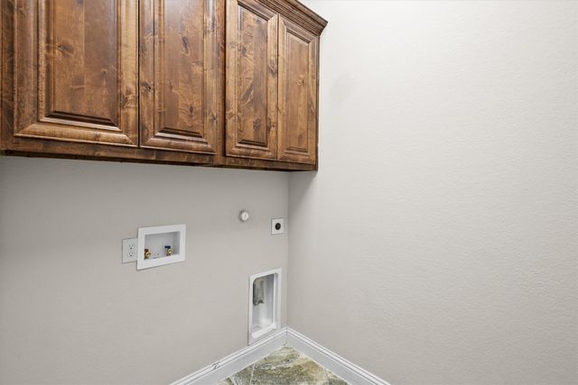 114 Thoroughbred Street, Waxahachie, TX 75165