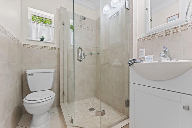 1638 NE 3rd Avenue, Delray Beach, FL 33444