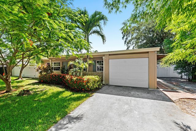 1638 NE 3rd Avenue, Delray Beach, FL 33444